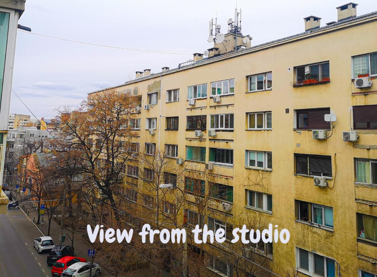 Good Vibes In Cismigiu Studio Steps From Subway Self Check In Bucharest Exterior photo
